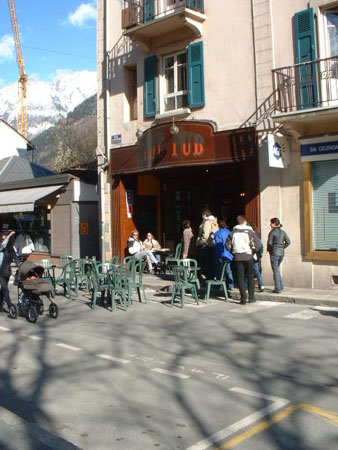 cham-pub